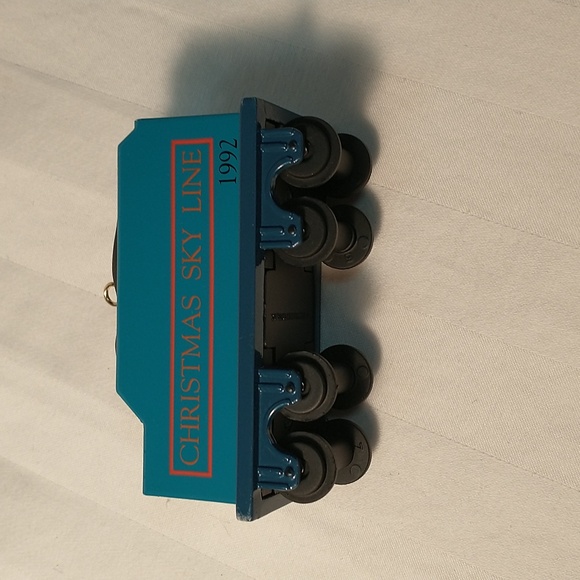 1992 Hallmark train car from the skyline collection car 2 of 4 Cast Metal - Picture 2 of 6